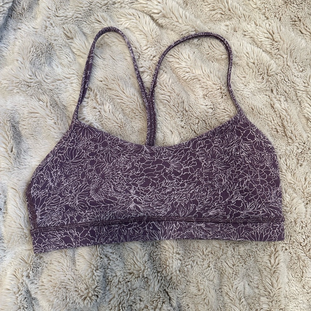 Lululemon flow y bra purple and white floral design size 8